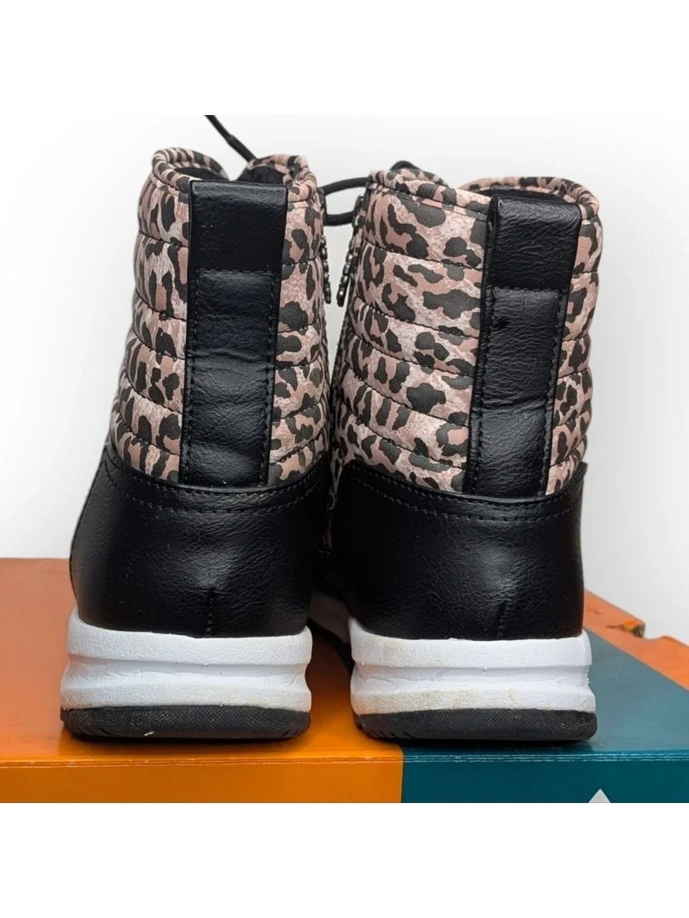 Sporto Leopard Print‎ Warm Lined Winter Boots Women’s 6.5M Waterproof NO OFFERS